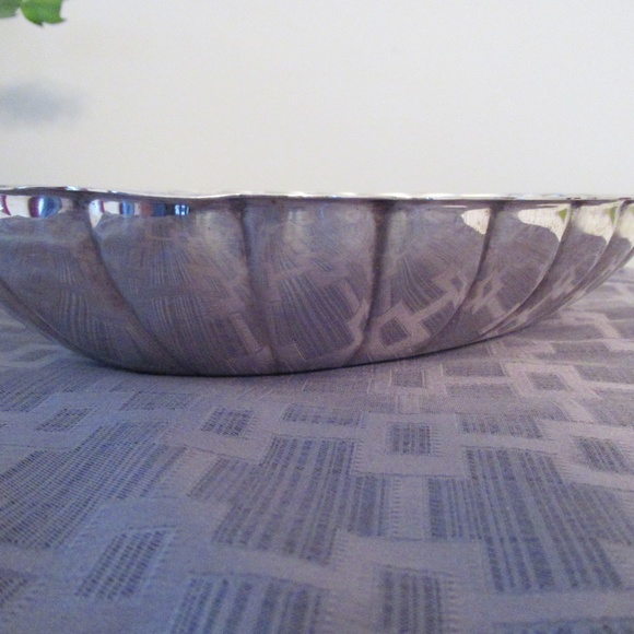 Wm. A Rogers Silver plate Oval Serving Dish- - Picture 4 of 9